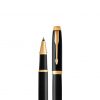 Trải nghiệm bút mực nước Parker IM Basic Lacquer Black GT RP cài vàng 2017